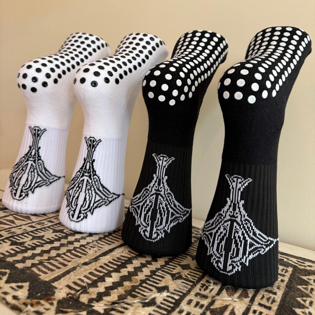Māori Grip Socks