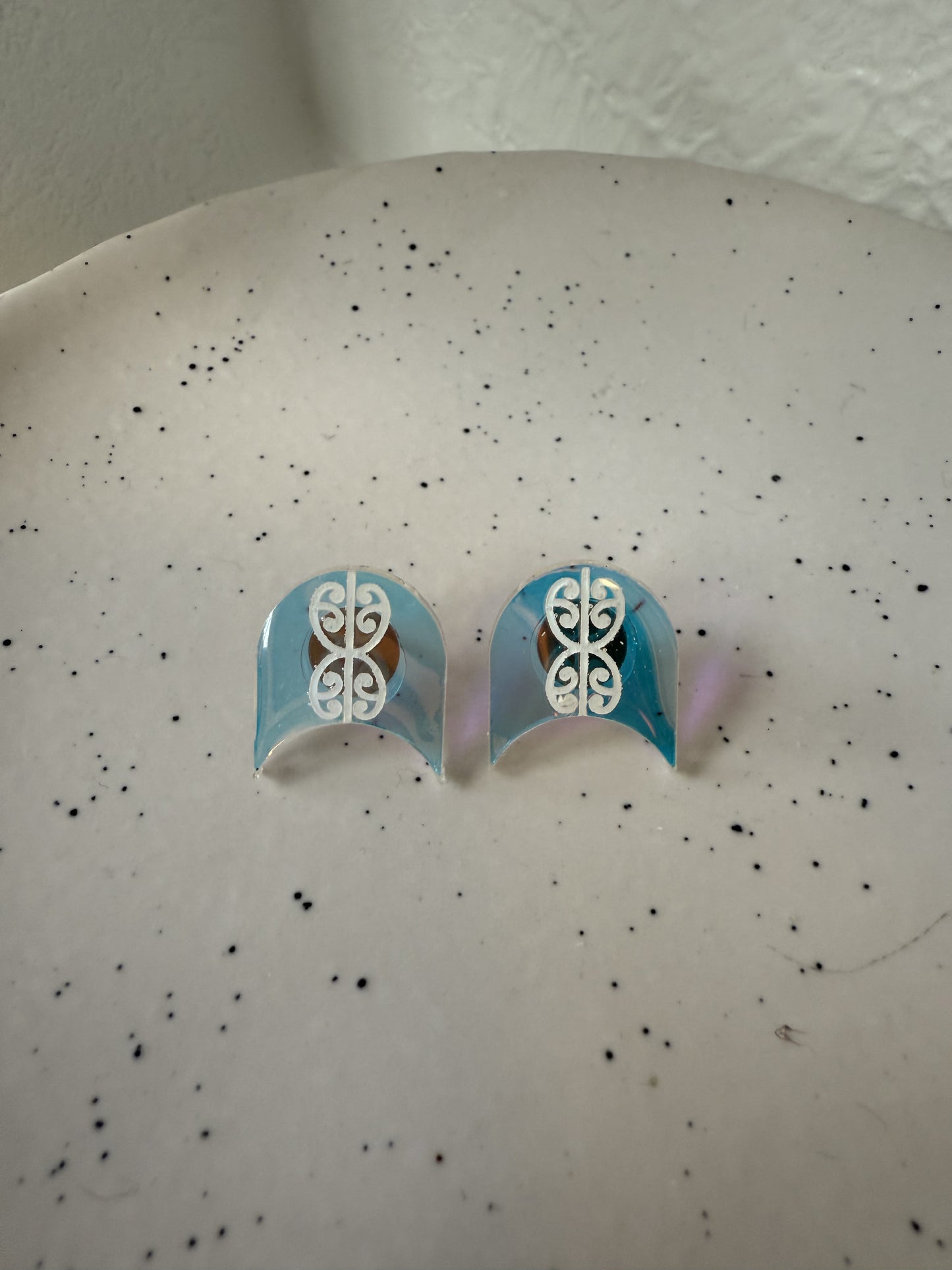 STUDS  - Mangopare Might