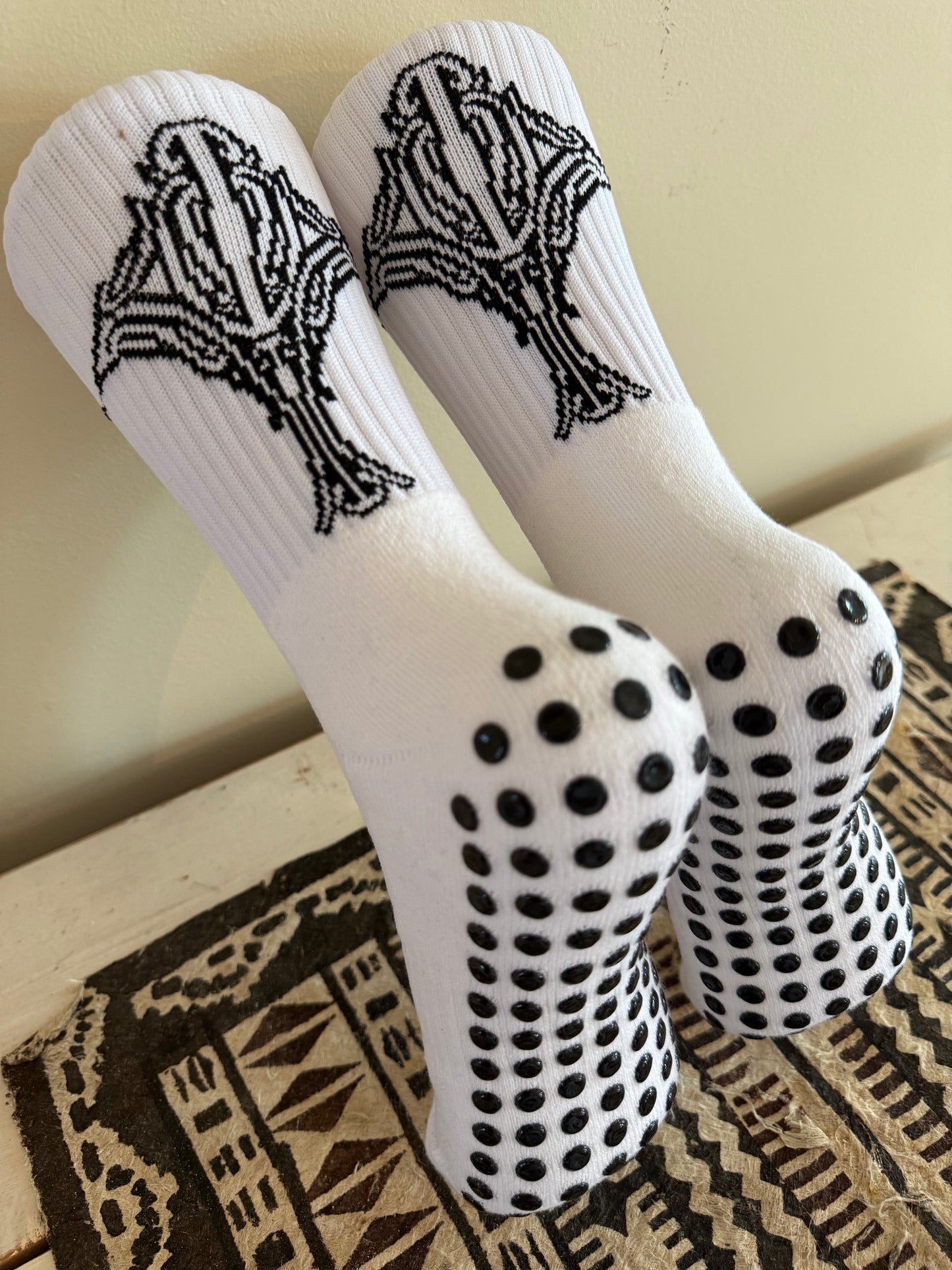 Māori Grip Socks
